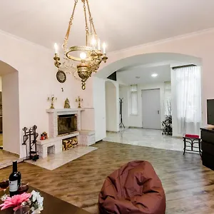 شقة Comfortable House On Marjanishvili, تبليسي